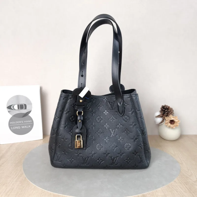 Louis Vuitton Shoulder Bag All In One Black Calfskin Small40 × 15 × 22 cm