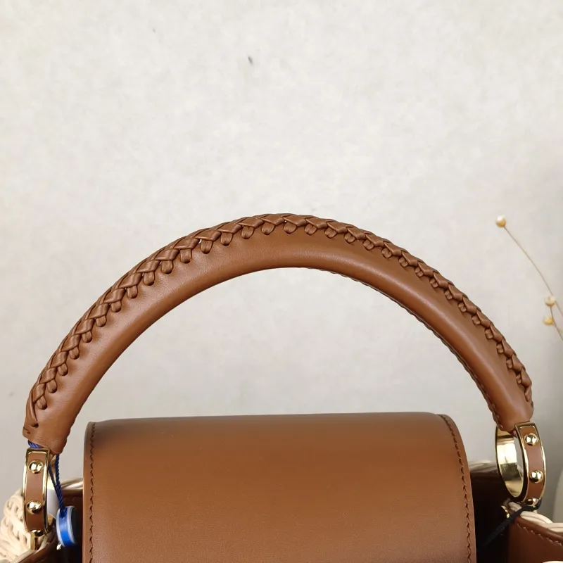 Louis Vuitton Top Handle Bag Capucines Brown · Calfskin BB27 × 9 × 18 cm — detail view 12 of 15