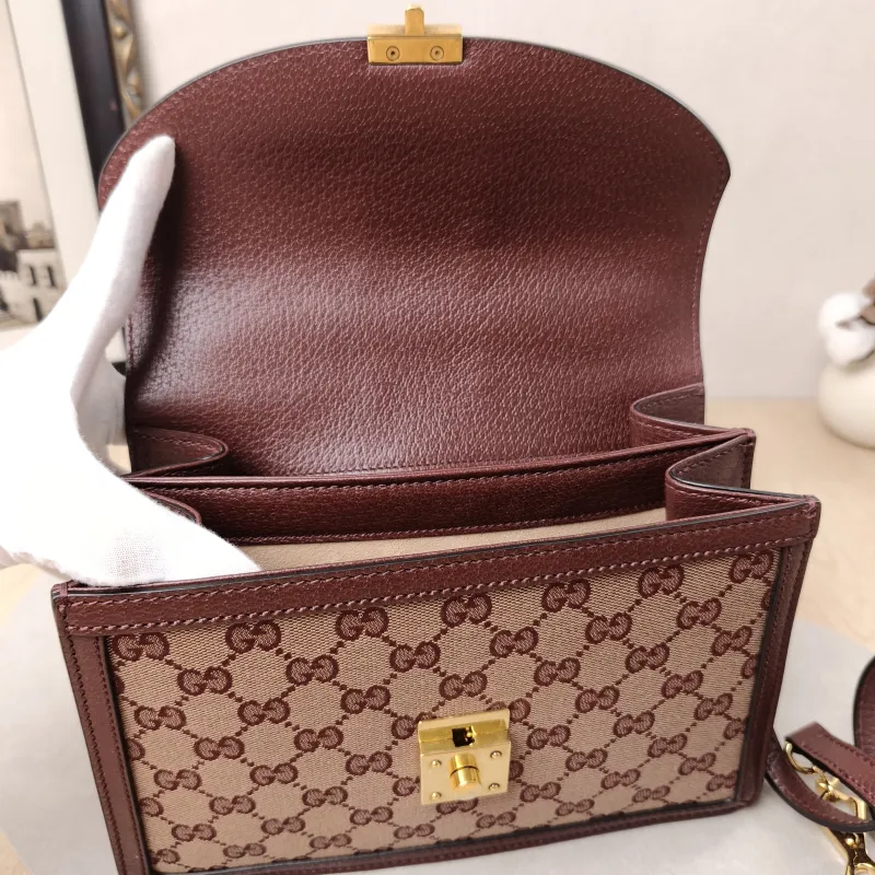 GUCCI Crossbody Bag Ophidia GG Messenger Bag Burgundy Canvas Medium25 × 7 × 17.5 cm — detail view 15 of 18