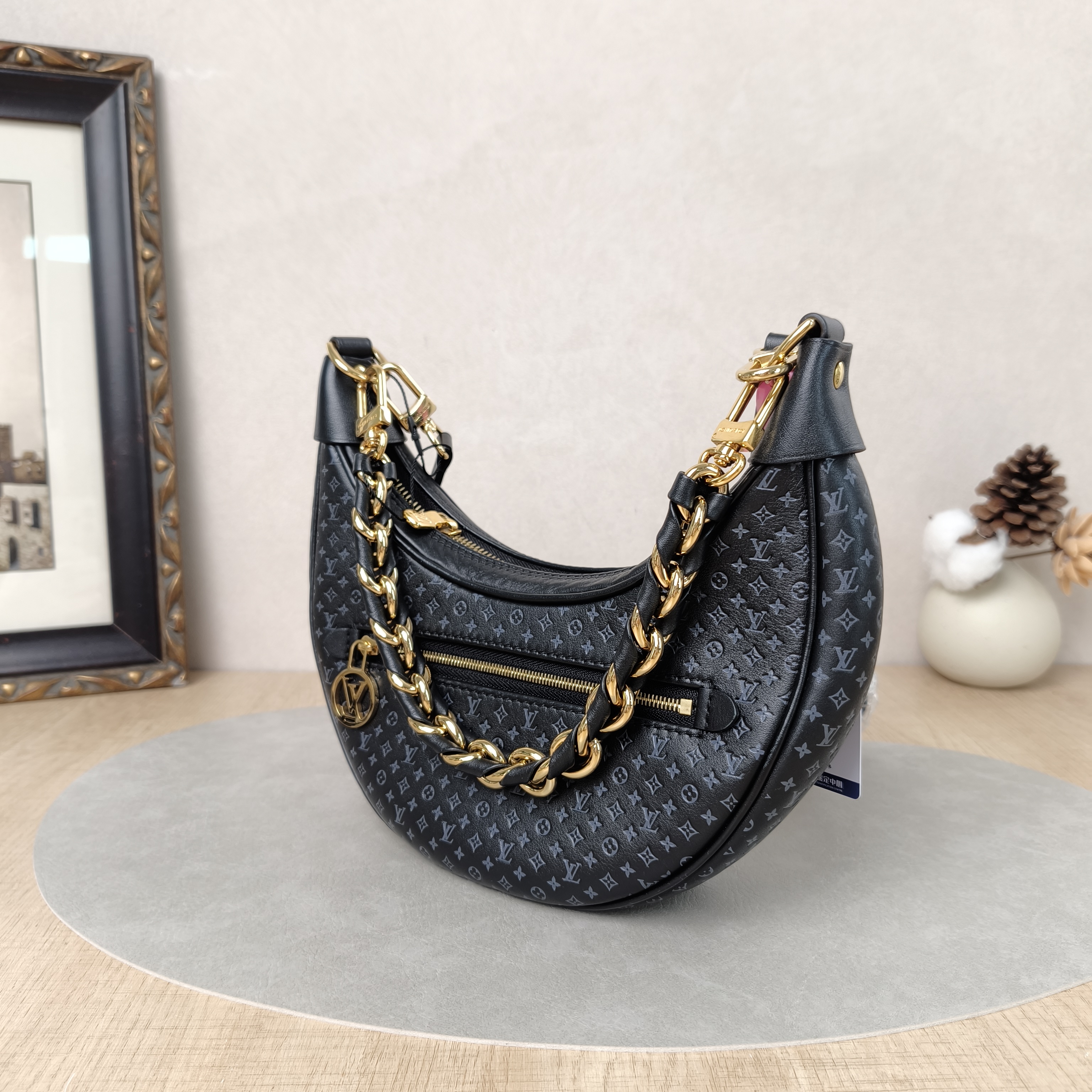 Louis Vuitton Crossbody Bag Loop Black Calfskin Small23 × 6 × 13 cm — cover view 5 of 5