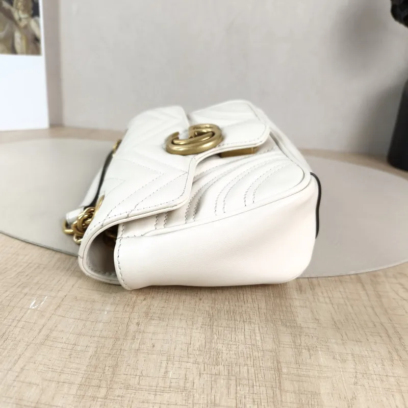 GUCCI Crossbody Bag GG Marmont Small Marmont 22White Calfskin Small22 × 6 × 13 cm — detail view 14 of 14