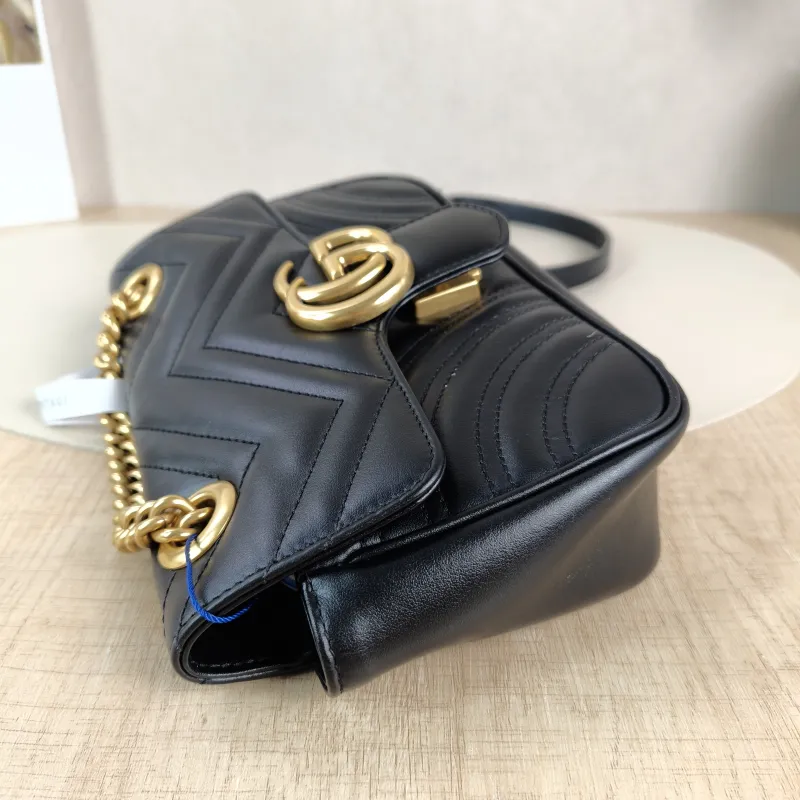 GUCCI Crossbody Bag GG Marmont Small Marmont 22 Black CC alfskin Small 22 × 6 × 13 cm — detail view 3 of 13