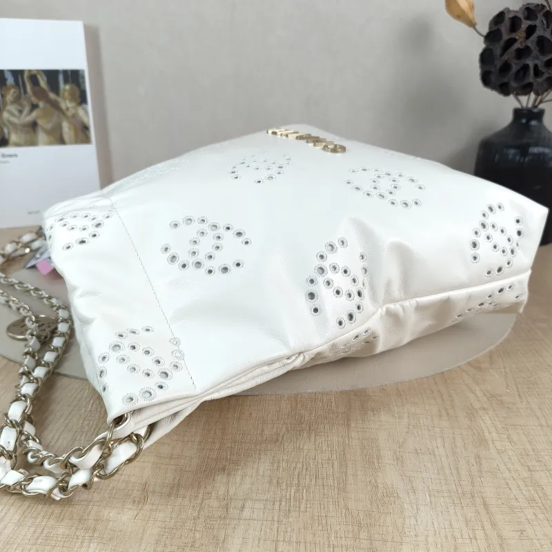 Chanel Shoulder Bag 22Bag White Gold Calfskin Small 35 × 7 × 37 cm — detail view 5 of 14