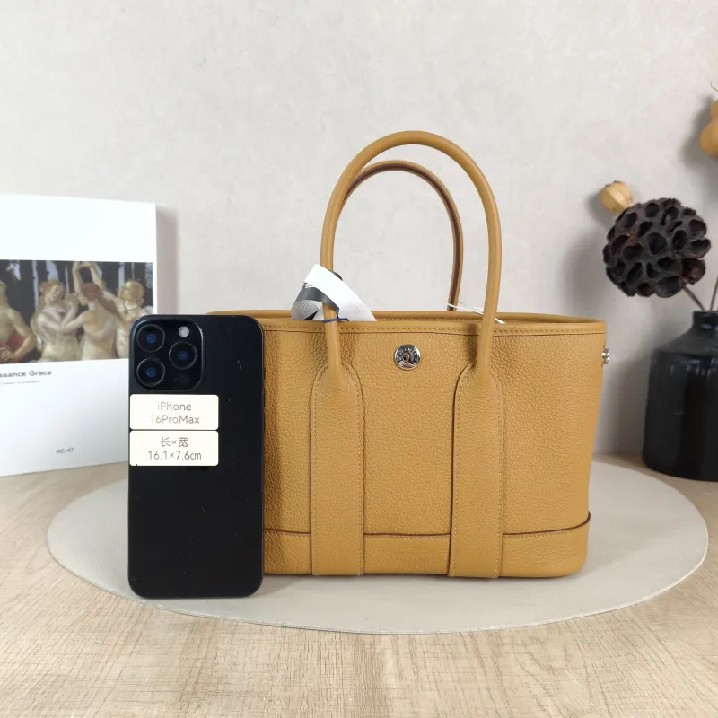 Hermès Top Handle Bag Neo Garden 23 Mini 2S Togo Calfskin Mini 23 × 10 × 16 cm G — cover view 4 of 6