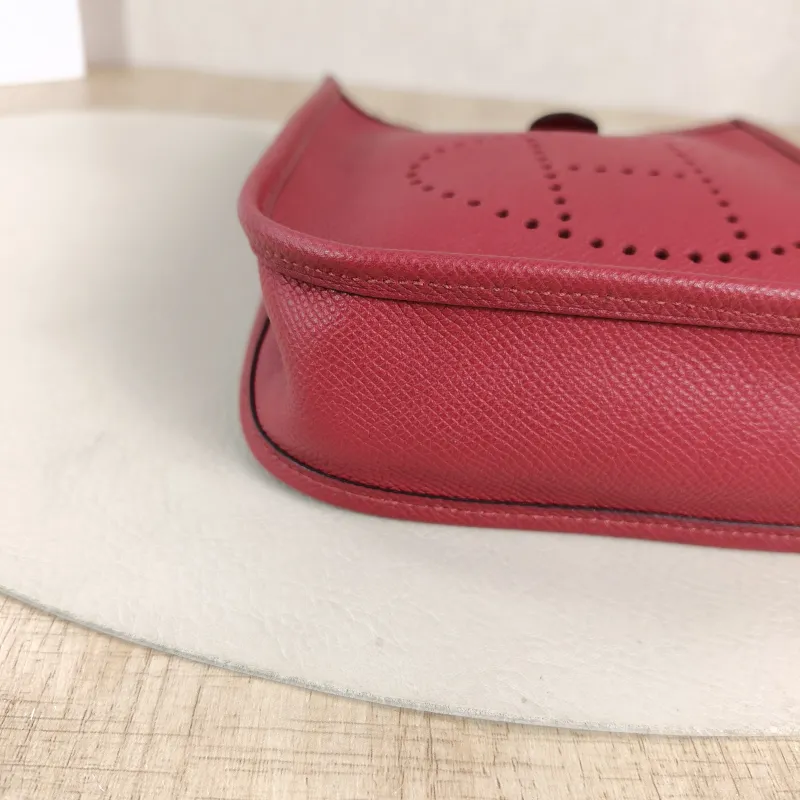 Hermès Crossbody Bag Evelyne Mini 16 Mini 16 K1 Epsom Calfskin Mini 17 × 5.5 × 18 cm A — detail view 9 of 12