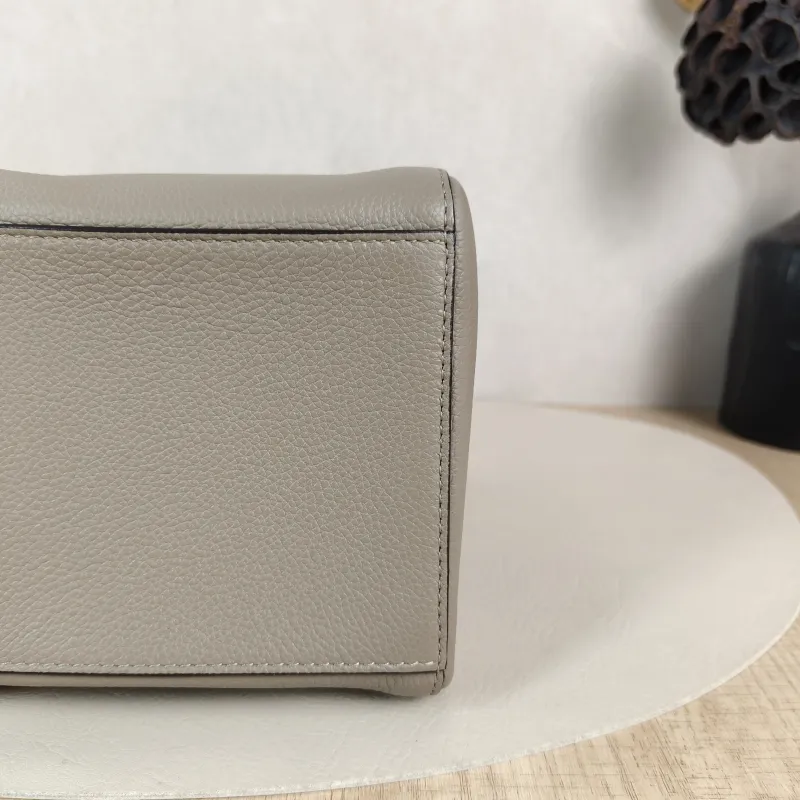 FENDI Crossbody Bag origami Grey Calfskin Mini 18.5 × 15 × 15 cm — detail view 3 of 11