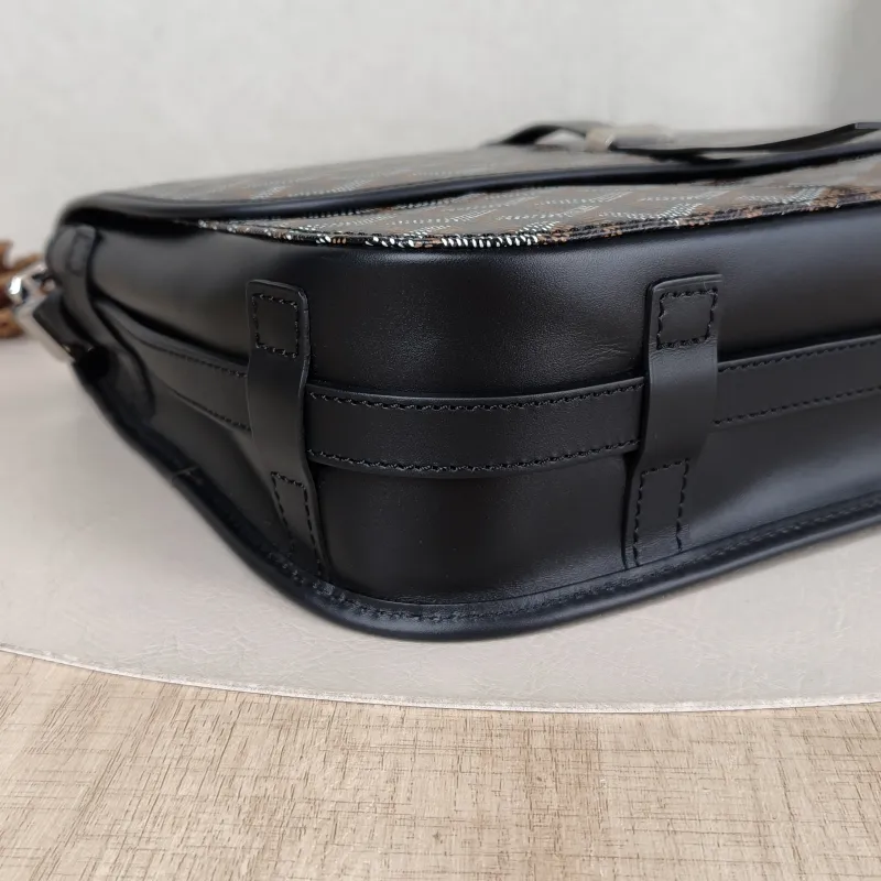 GOYARD Crossbody Bag BELVEDERE Messenger Bag Black Monogram PVC Medium 29 × 9 × 23 cm — detail view 8 of 11