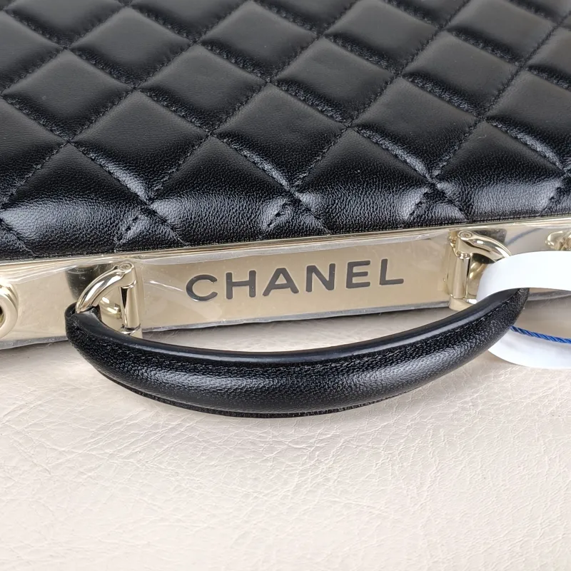Chanel Crossbody Bag trendy cc woc Black Lambskin Mini 19.2 × 3.5 × 12.3 cm — detail view 13 of 13