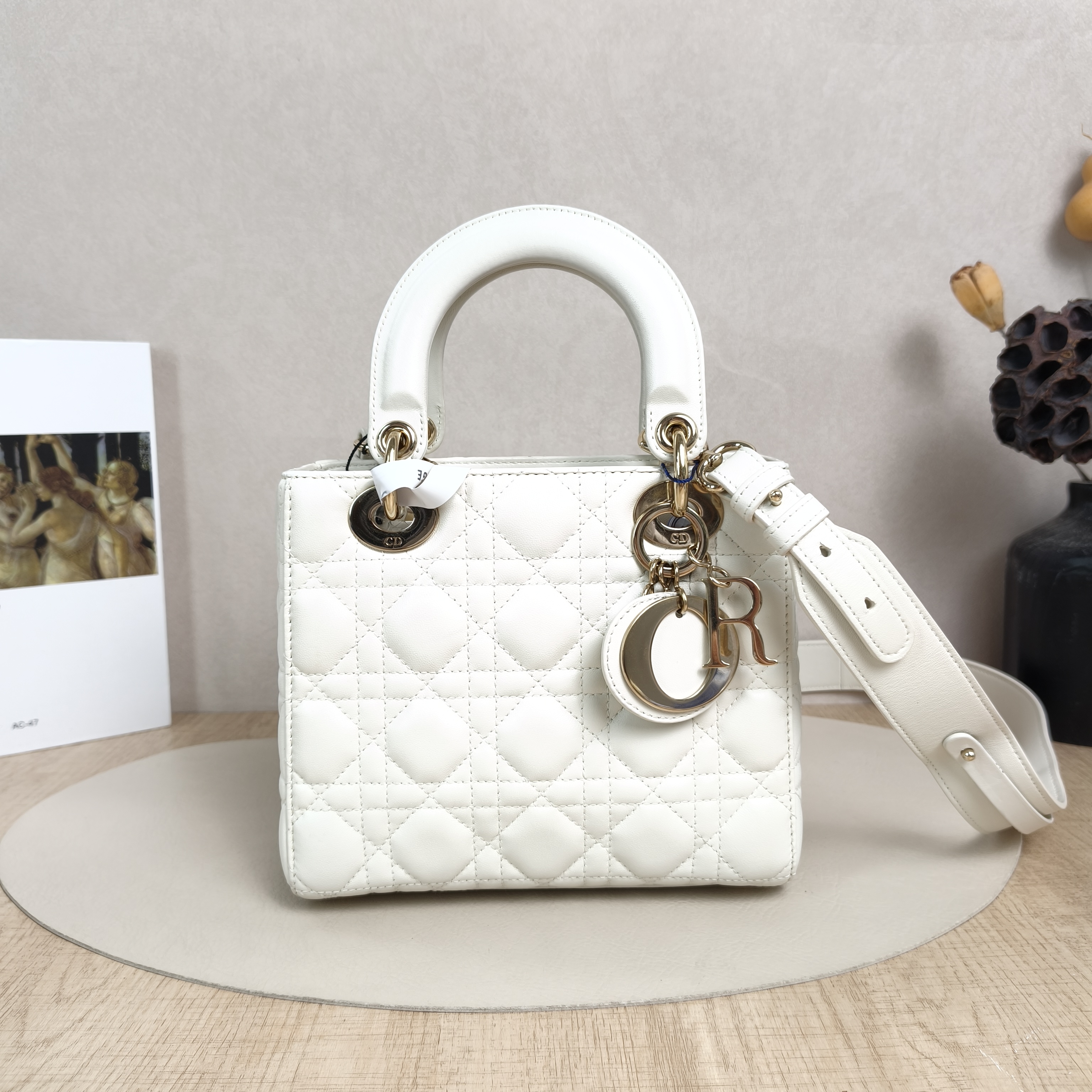 DIOR Top Handle Bag Lady Lady Dior Bag White Lambskin Small20 × 8 × 18 cm