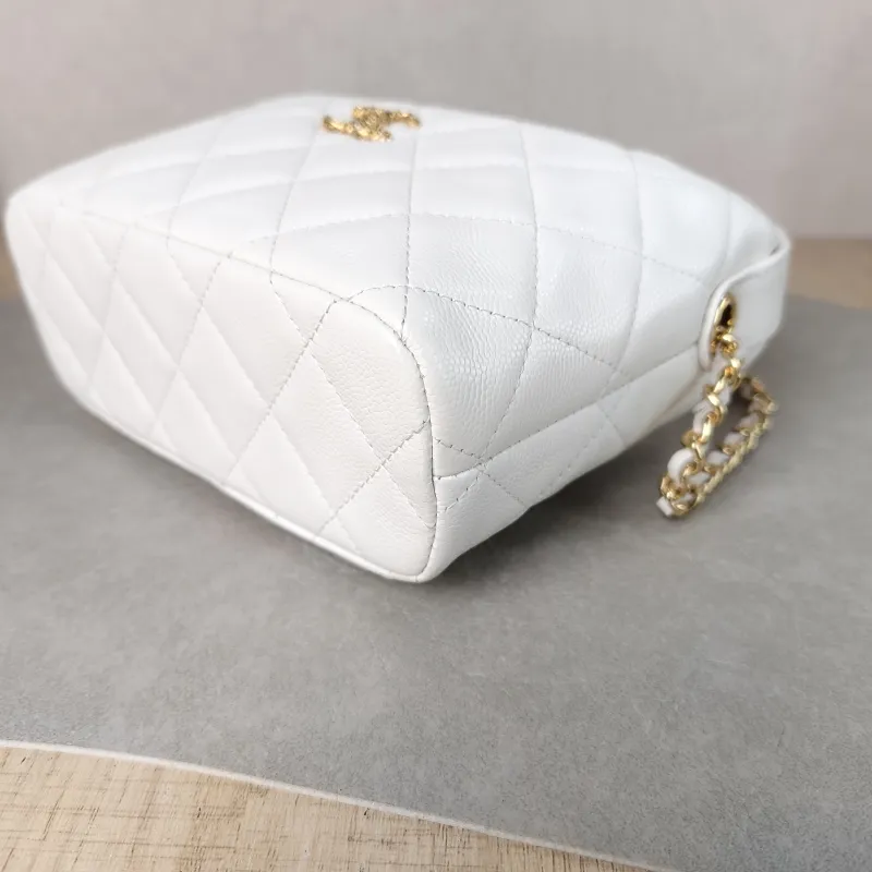 Chanel Crossbody Bag Crossbody Bag White Gold-Tone Hardware Grained Calfskin One Size 21.5 × 7.5 × 19 cm — detail view 6 of 13