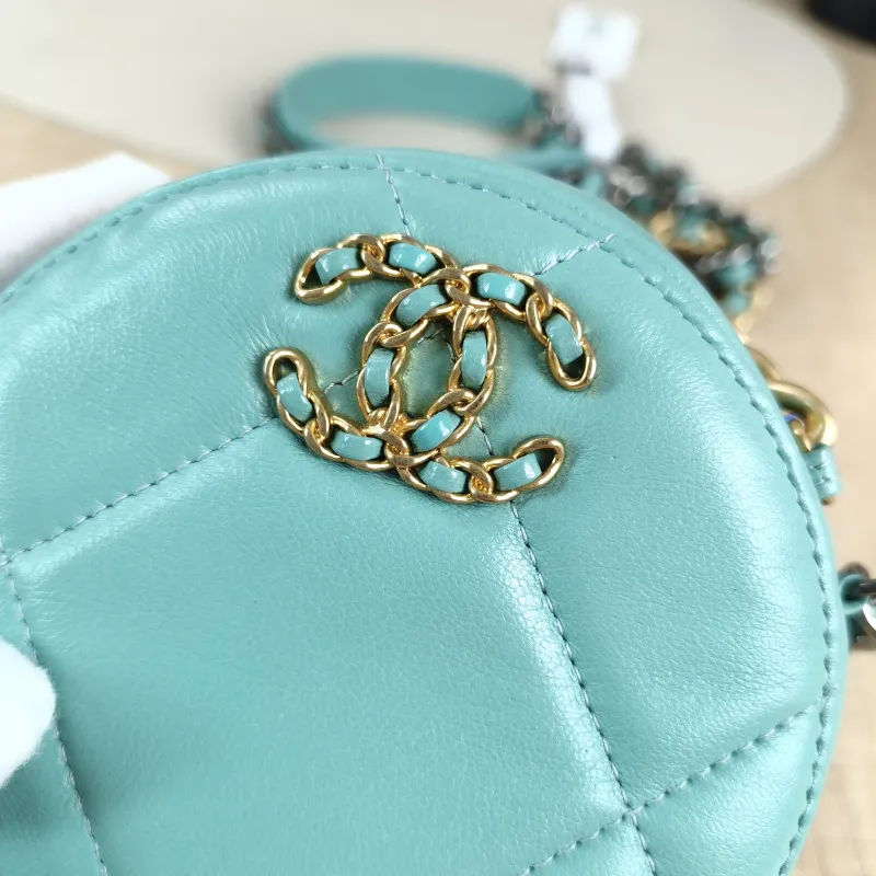 Chanel Crossbody Bag 19bag Blue Lambskin Mini 12 × 4.5 × 12 cm 31 — detail view 5 of 11