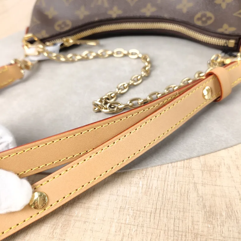 Louis Vuitton Crossbody Bag Boulogne PVC Small26 × 9.5 × 16 cm — detail view 4 of 13
