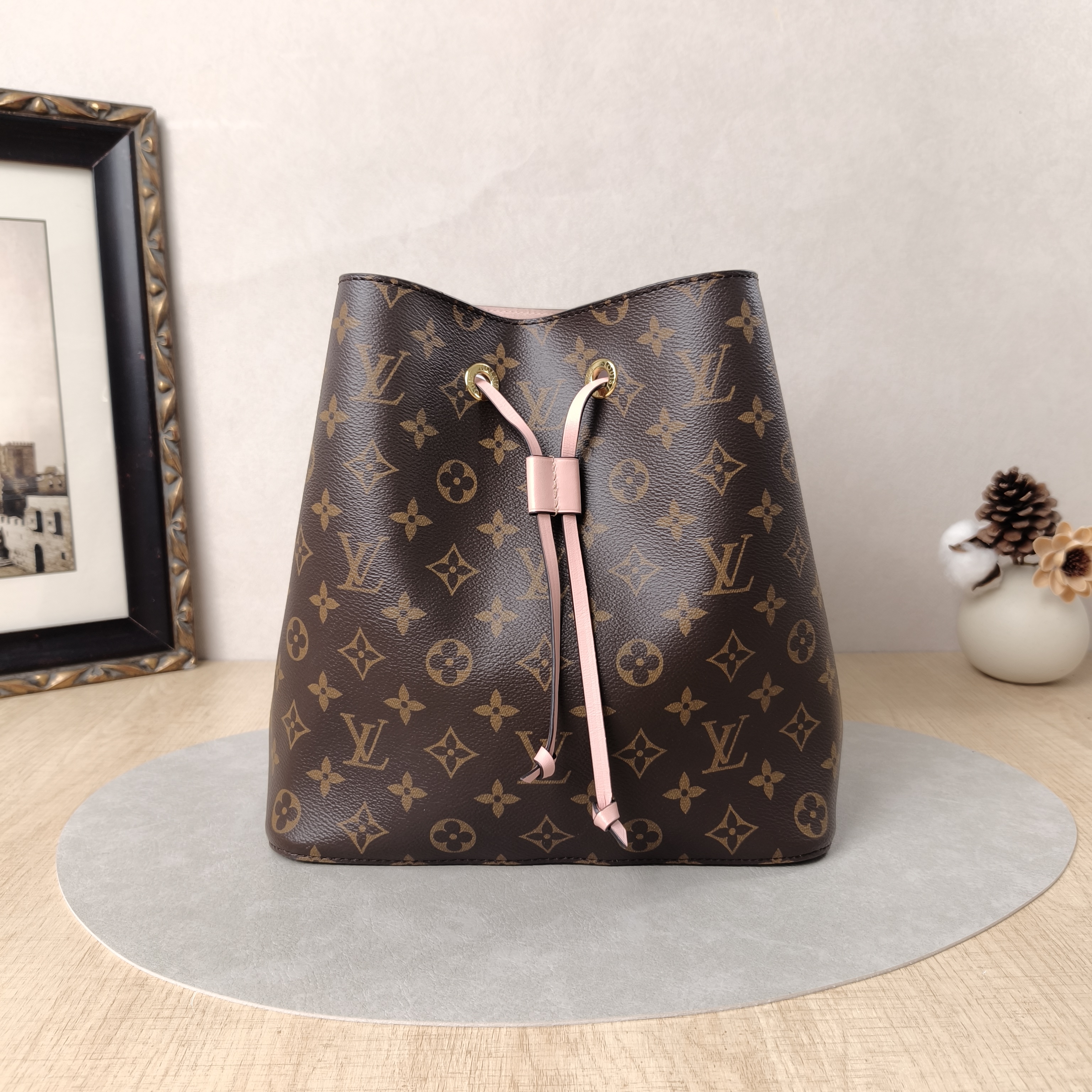 Louis Vuitton Shoulder Bag NÉONOÉ Bucket Bag
