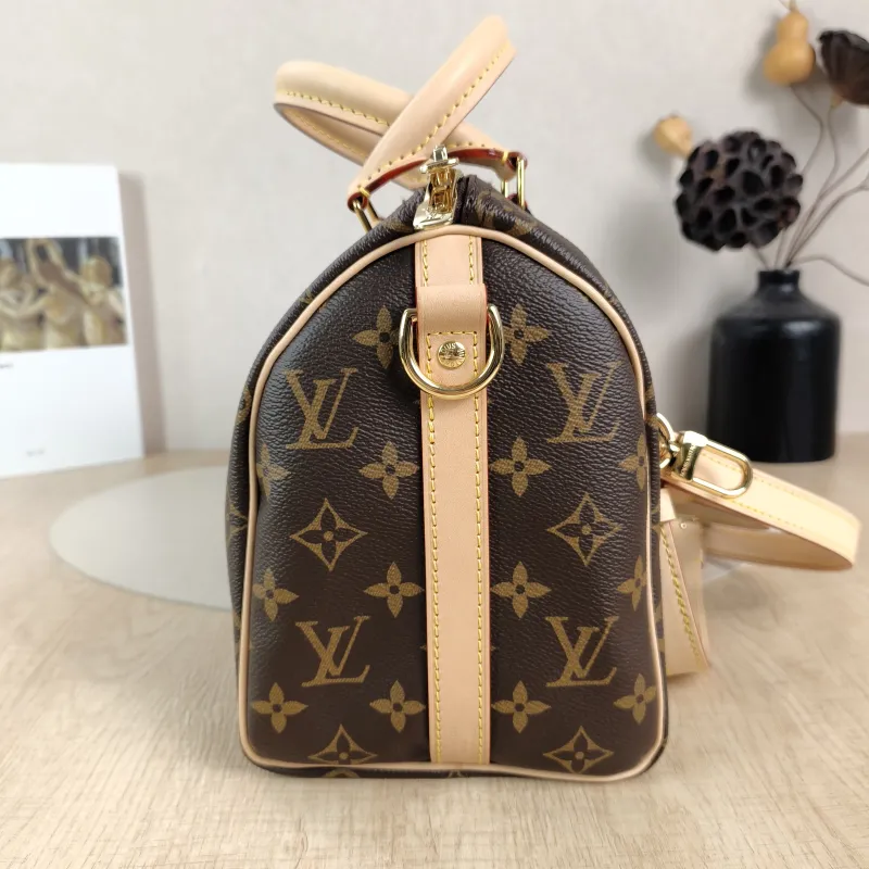 Louis Vuitton Crossbody Bag Speedy25Shoulder Strap Edition-Monogram PVC Medium25 × 15 × 19 cm — detail view 2 of 12