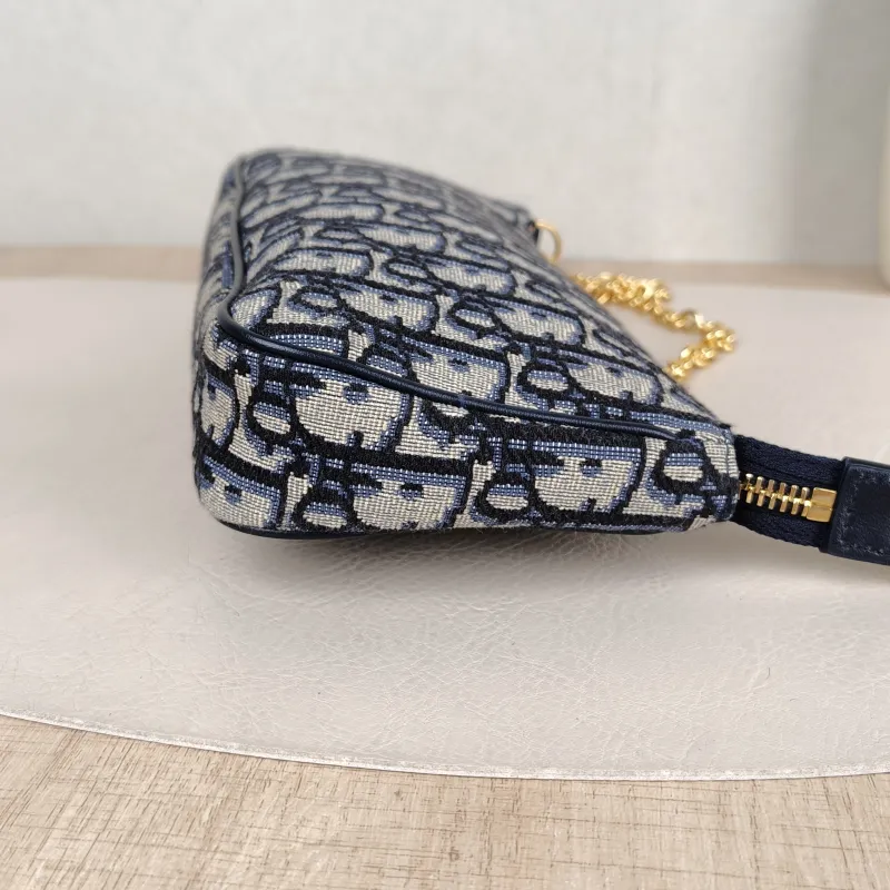 DIOR Shoulder Bag 30 Montaigne Blue Canvas One Size 21.5 × 3 × 12 cm — detail view 7 of 11