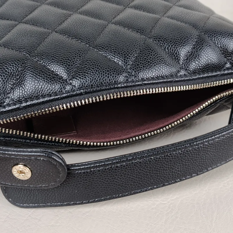 Chanel Crossbody Bag Crossbody Bag Black Grained Calfskin One Size 15.5 × 6 × 12 cm — detail view 9 of 13