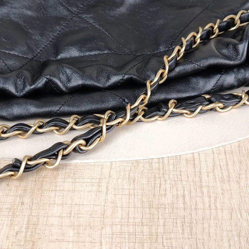 Chanel Shoulder Bag 22Bag Black CC alfskin Small 35 × 7 × 37 cm — detail view 5 of 14