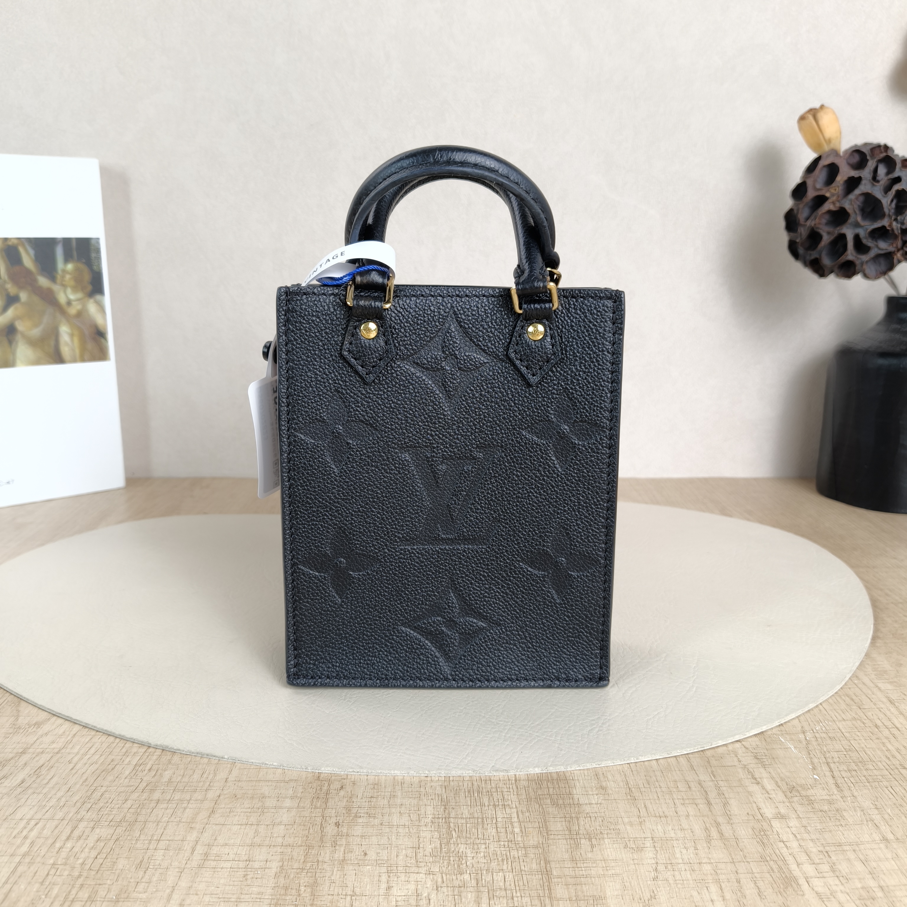 Louis Vuitton Crossbody Bag PETIT SAC PLAT Mini Black Calfskinmini14 × 5 × 17 cm — cover view 5 of 5