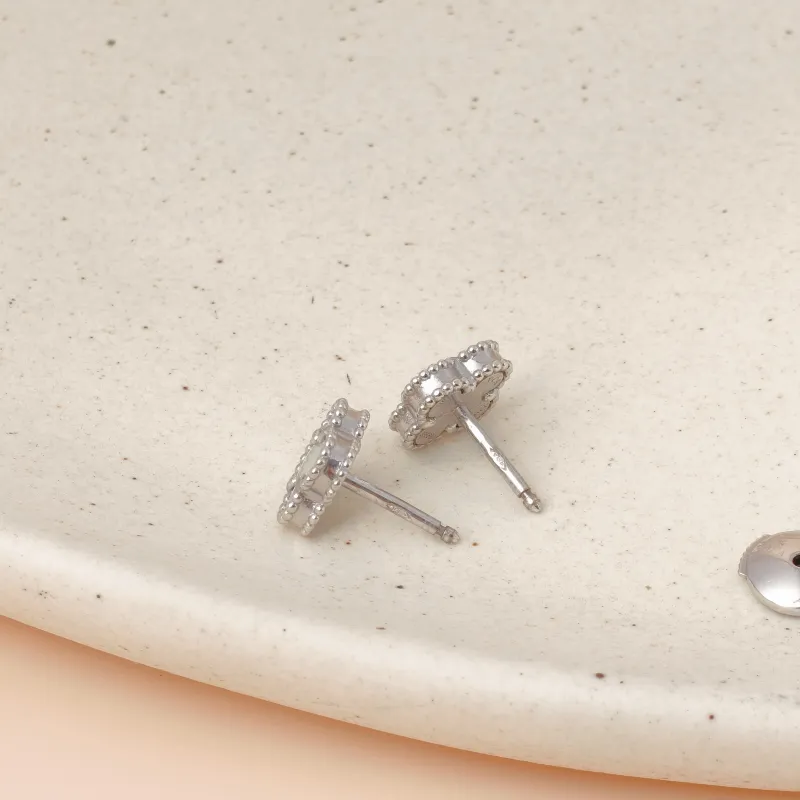 Van Cleef & Arpels Earrings Alhambra Alhambra Collection Earrings Pearl · White Mother-of-Pearl 18KW hite Gold Sweet Mini 0.95*0.95 — cover view 6 of 6