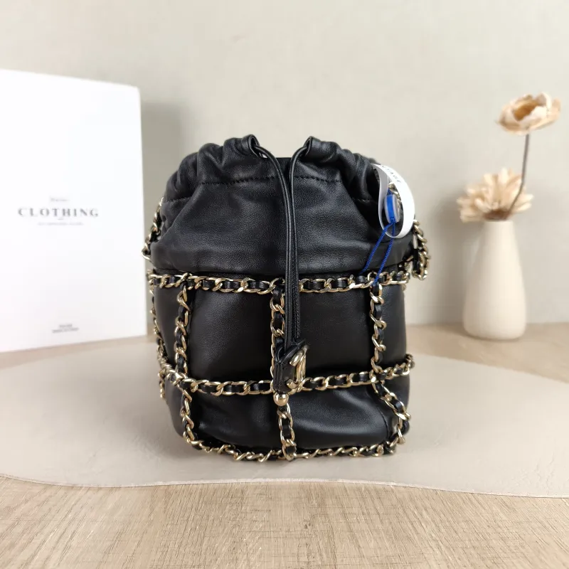 Chanel Crossbody Bag Crossbody Bag Black Lambskin One Size12 × 11 × 18 cm