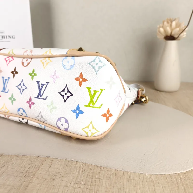 Louis Vuitton Crossbody Bag Boulogne Multicolore PVC Small26 × 9.5 × 16 cm — detail view 9 of 11