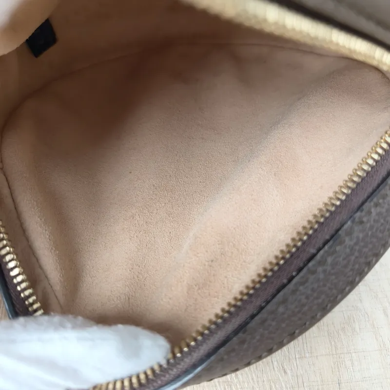 GUCCI Crossbody Bag Ophidia GG Round Bag Monogram PV Cmini18 × 4.5 × 18 cm — detail view 7 of 9