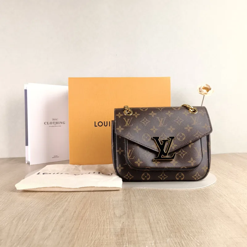 Louis Vuitton Crossbody Bag Passy Messenger Bag Monogram PVC Small 23 × 9 × 17 cm — cover view 6 of 6