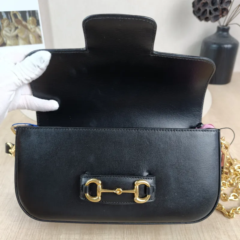 GUCCI Shoulder Bag Horsebit 1955 Horsebit Small Black · Shoulder Strap CC alfskin Small 24 × 5.5 × 13 cm — detail view 4 of 13
