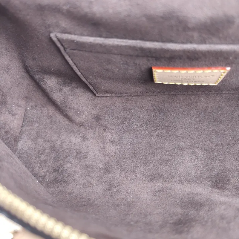 Louis Vuitton Shoulder Bag Squire East West Monogram PVC One Size 29 × 8 × 14 cm — detail view 5 of 9