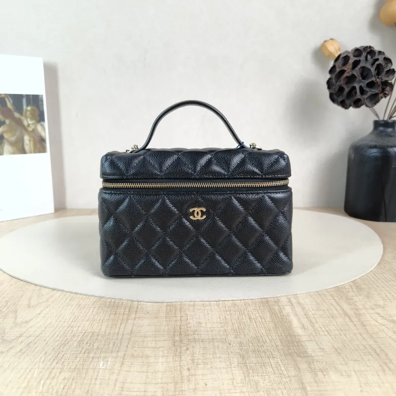 Chanel Crossbody Baglp Box Bag Top Handle Crossbody Bag Black Grained Calfskin One Size19.5 × 5 × 17 cm