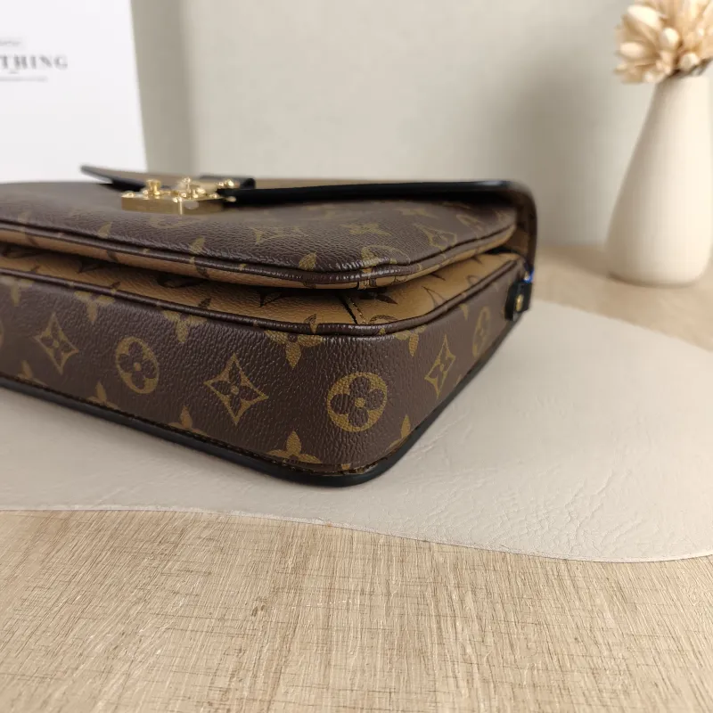 Louis Vuitton Crossbody Bag Pochette Métis Monogram Colorblock PVC Medium 25 × 7 × 19 cm — detail view 2 of 14