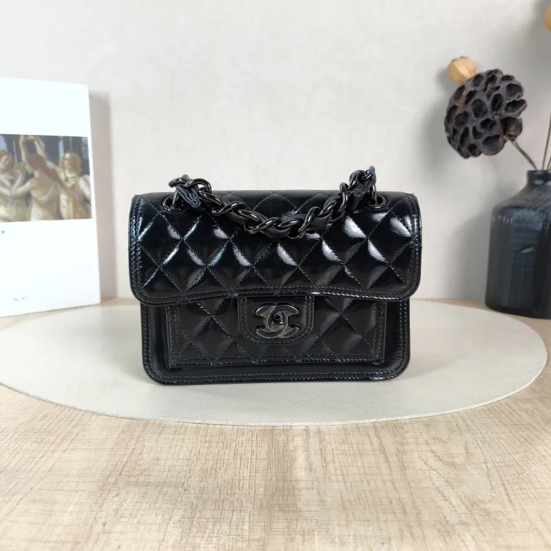 Chanel Crossbody Bag 23s Messenger Bag Black Waxed Leather Mini 19.5 × 6 × 13 cm
