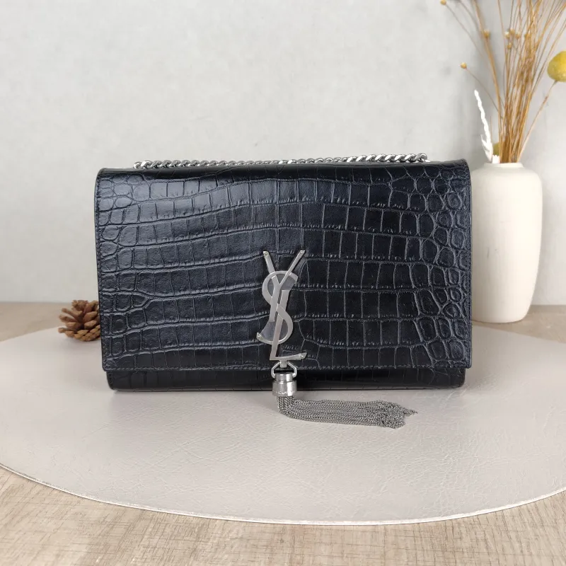 SAINT LAURENT Crossbody Bag KATE Edition Black Calfskin Medium24 × 5.5 × 14.5 cm