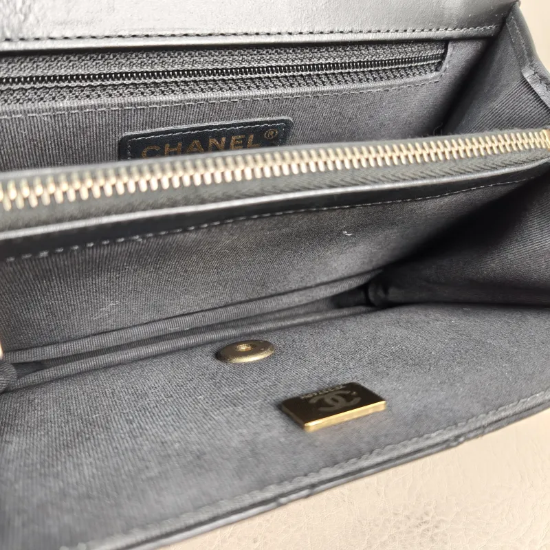 Chanel Crossbody Bagcf Collection Crossbody Bag Black Lambskin One Size19 × 9 × 14 cm — detail view 6 of 14