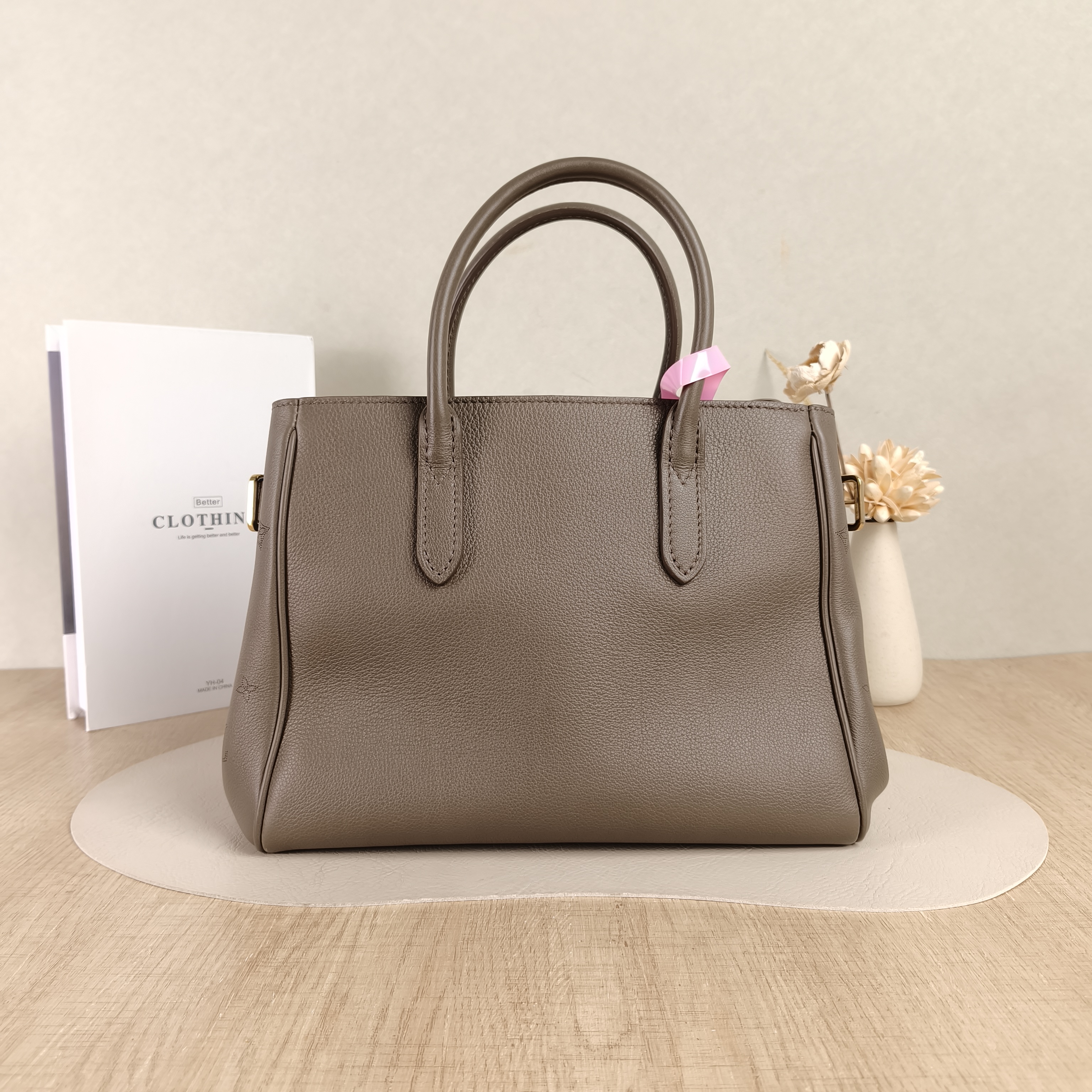 Louis Vuitton Shoulder Bag Vendome Tote Bag Calfskin Small28.5 × 14.5 × 22 cm — cover view 3 of 5