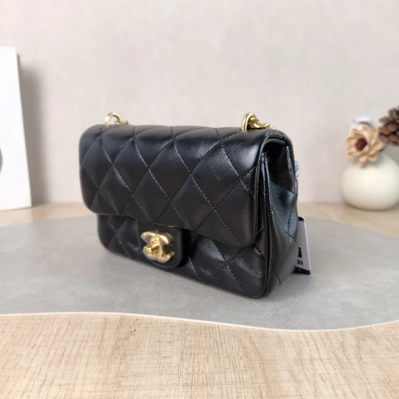 Chanel Crossbody Bag Black with Gold-Tone Hardware Lambskin Mini 18 × 5 × 12 cm — cover view 3 of 6
