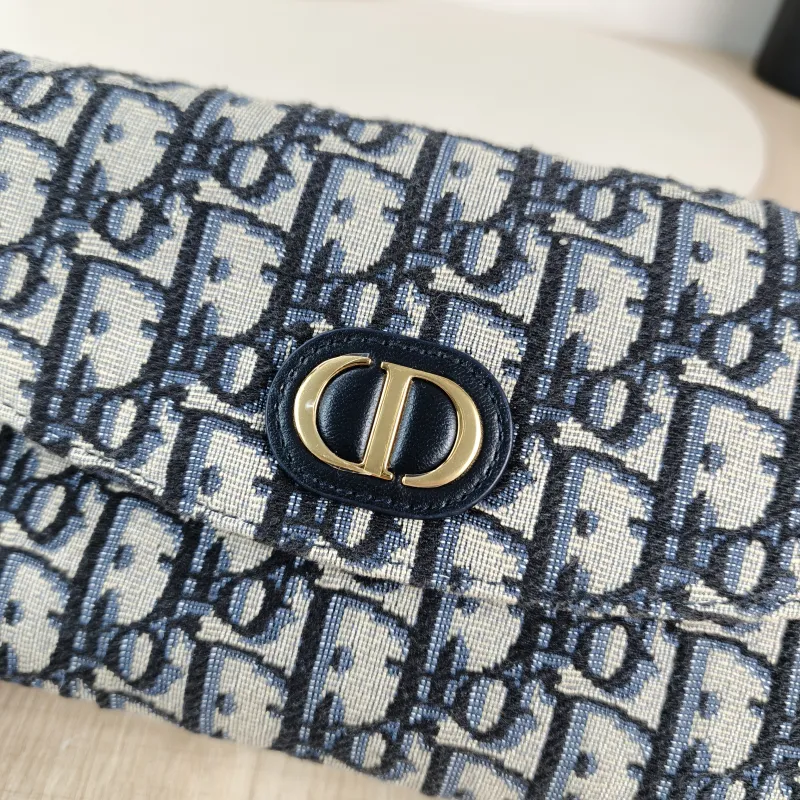 DIOR Crossbody Bag 30 Montaigne woc Blue Canvas One Size 21.5 × 3 × 12 cm — detail view 2 of 11