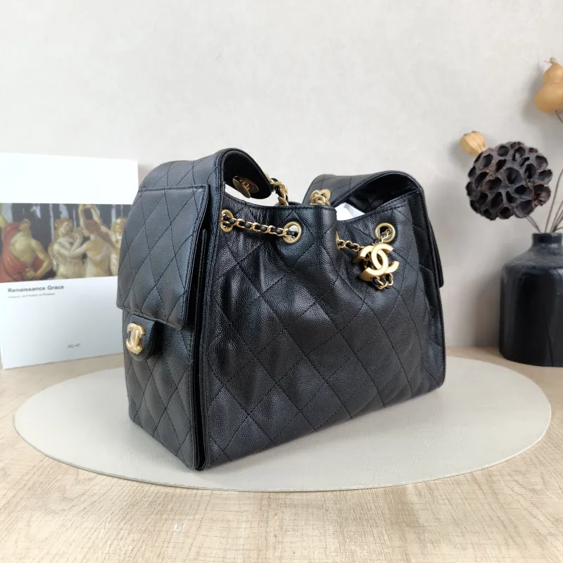Chanel Shoulder Bag25Bag Black Grained Calfskin Small26 × 14 × 30 cm — cover view 2 of 5