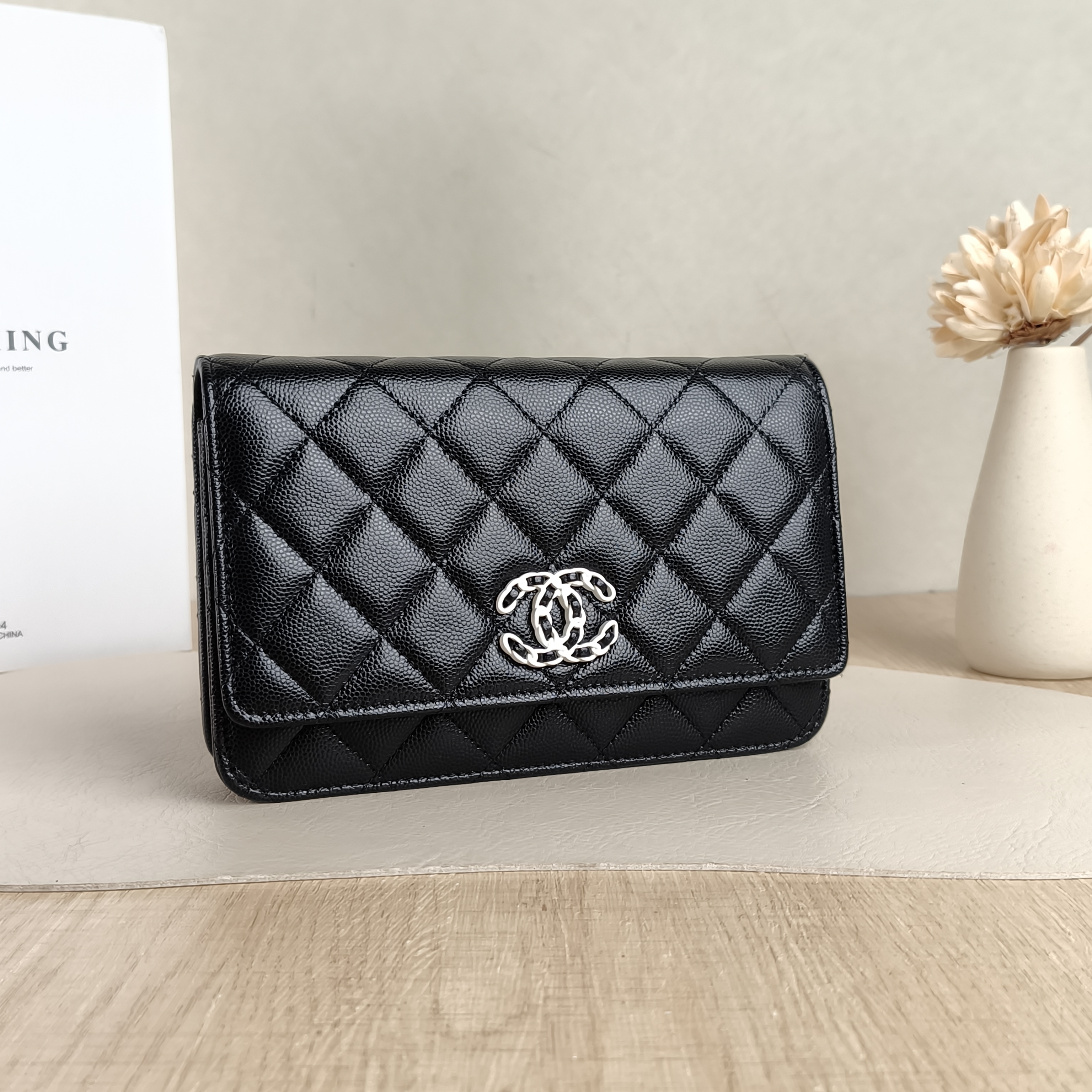 Chanel Crossbody Bag Edition cf woc Black Calfskin One Size19.2 × 3.5 × 12.3 cm — cover view 3 of 5