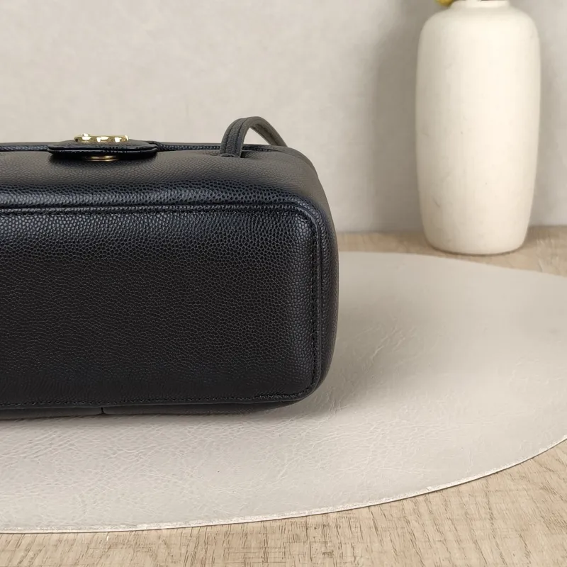 Chanel Shoulder Bag26s preppy Shoulder Bag Black Calfskin17 × 8 × 9.5 cm — detail view 2 of 14