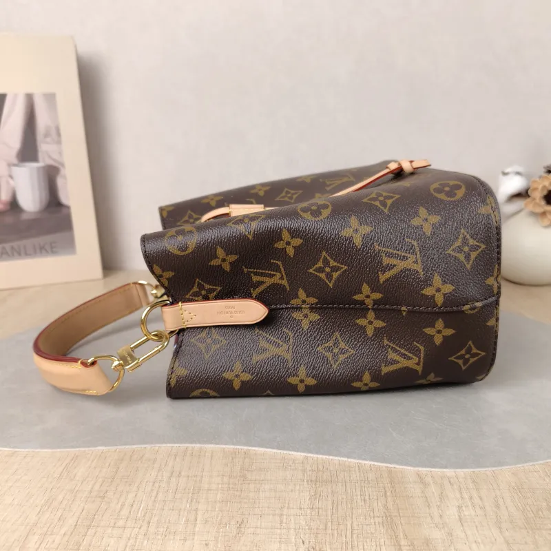 Louis Vuitton Crossbody Bag NÉONOÉ Bucket Bag BB Monogram PVC BB 20 × 13 × 20 cm — detail view 1 of 13