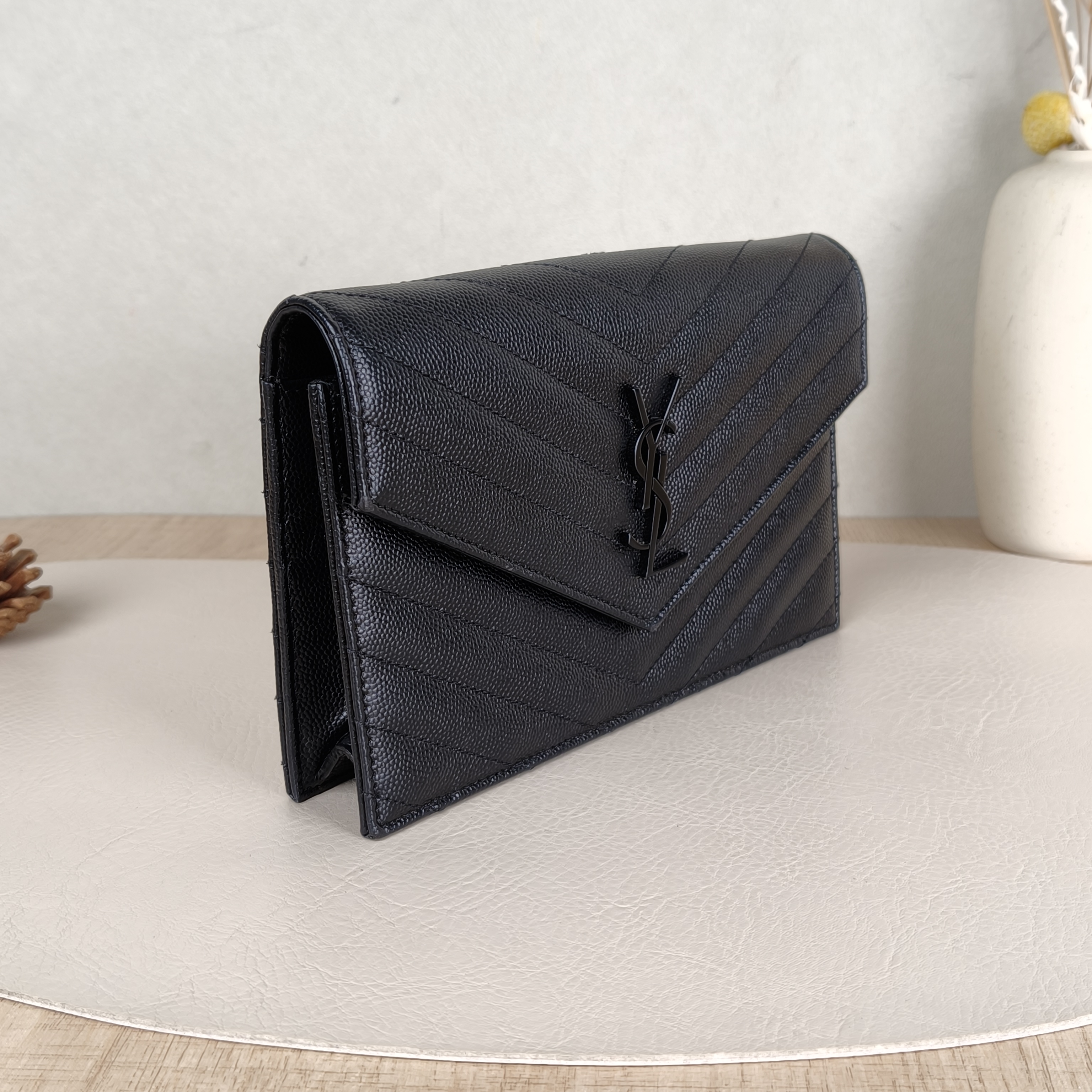 SAINT LAURENT Crossbody Bag CASSANDRE ENVELOPE Black Calfskin One Size19 × 3.5 × 12.5 cm — cover view 2 of 5