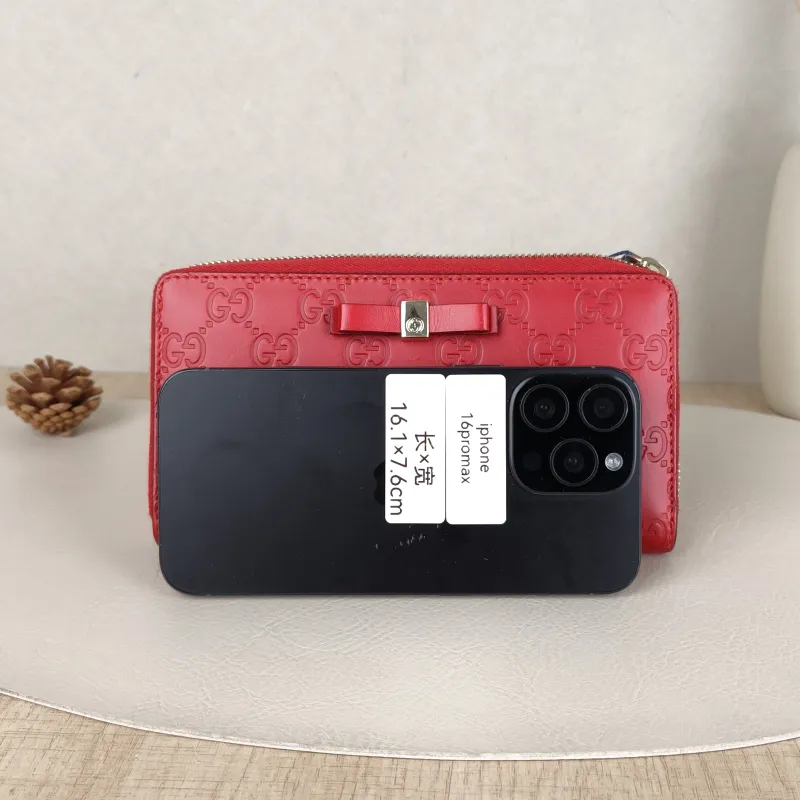 GUCCI Wallet Wallet Red Calfskin19 × 2.5 × 10 cm — cover view 2 of 6