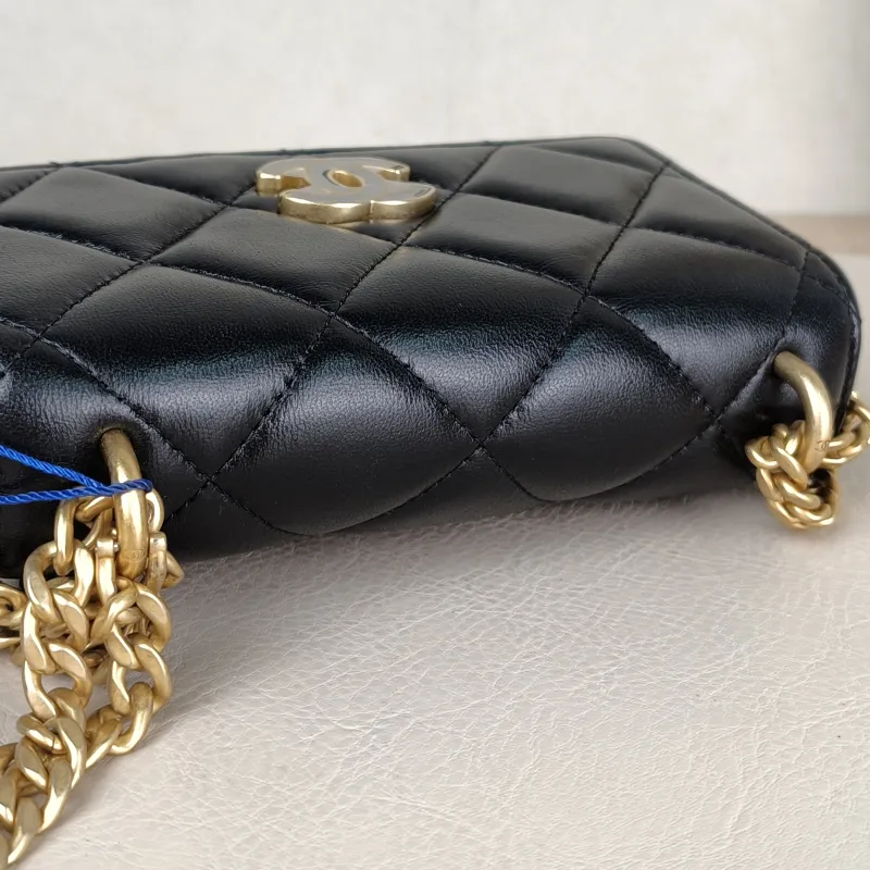 Chanel Crossbody Bag CF WOC Black Lambskin Mini 15 × 5 × 10 cm 31 — detail view 5 of 16