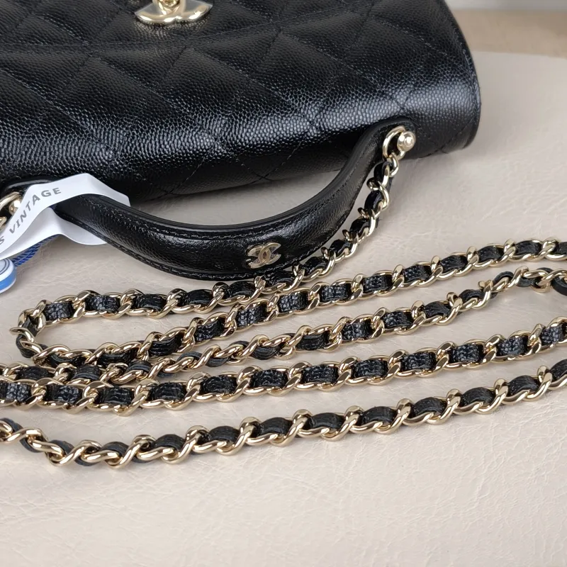 Chanel Crossbody Bag Black Grained Calfskin One Size19 × 7 × 11.5 cm — detail view 5 of 12