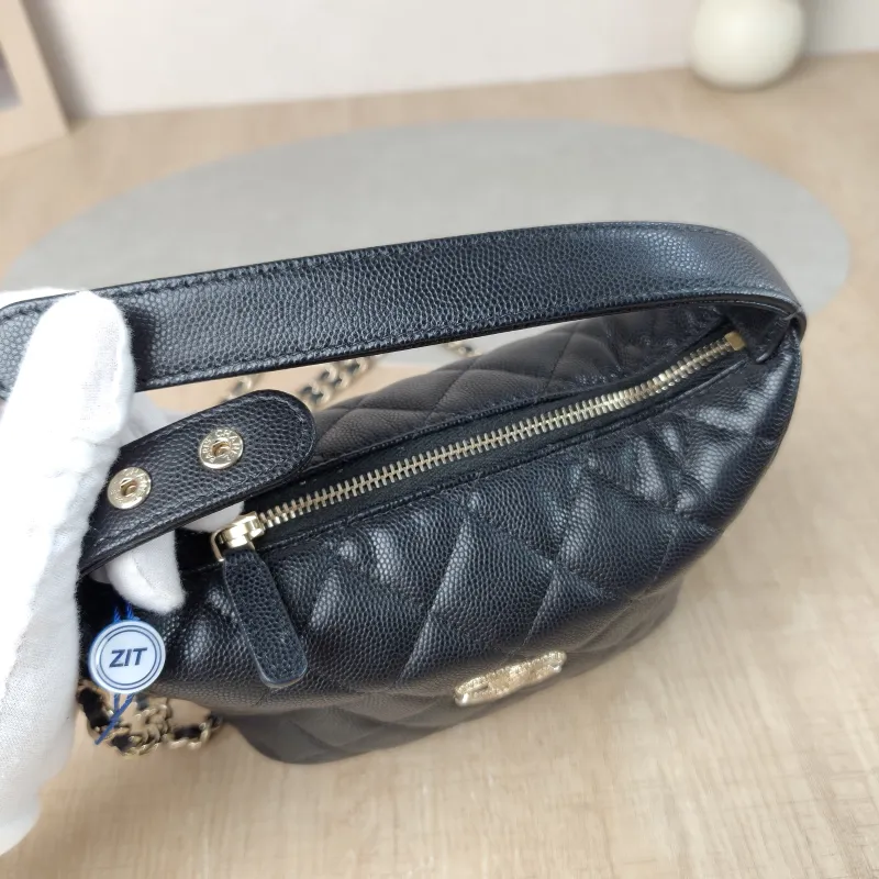 Chanel Crossbody Bag Gold-Tone Hardware Black Grained Calfskin 15.5 × 6 × 12.5 cm — detail view 3 of 12