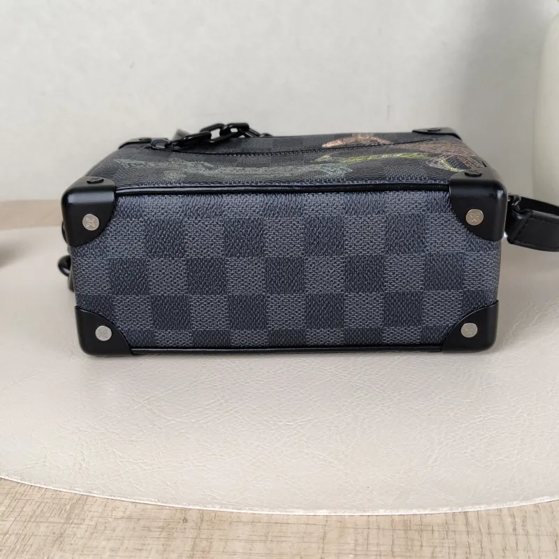 Louis Vuitton Crossbody Bag SOFT TRUNK Box PV Cmini18.5 × 8 × 13 cm — cover view 5 of 5