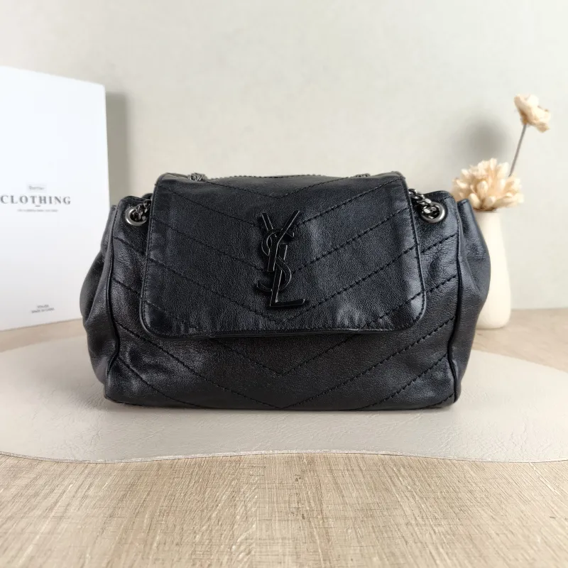SAINT LAURENT Crossbody Bag NOLITA Black Lambskin Small 22 × 13 × 17.5 cm