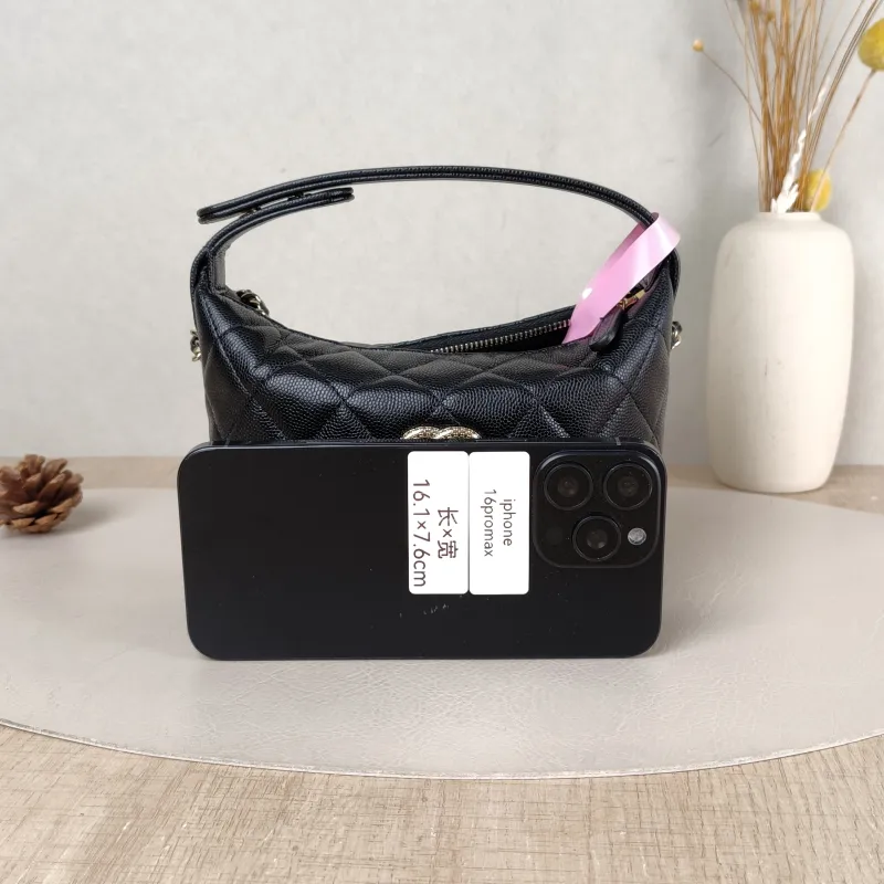 Chanel Crossbody Bag Crossbody Bag Black Grained Calfskin 16 × 6 × 13 cm — cover view 4 of 5