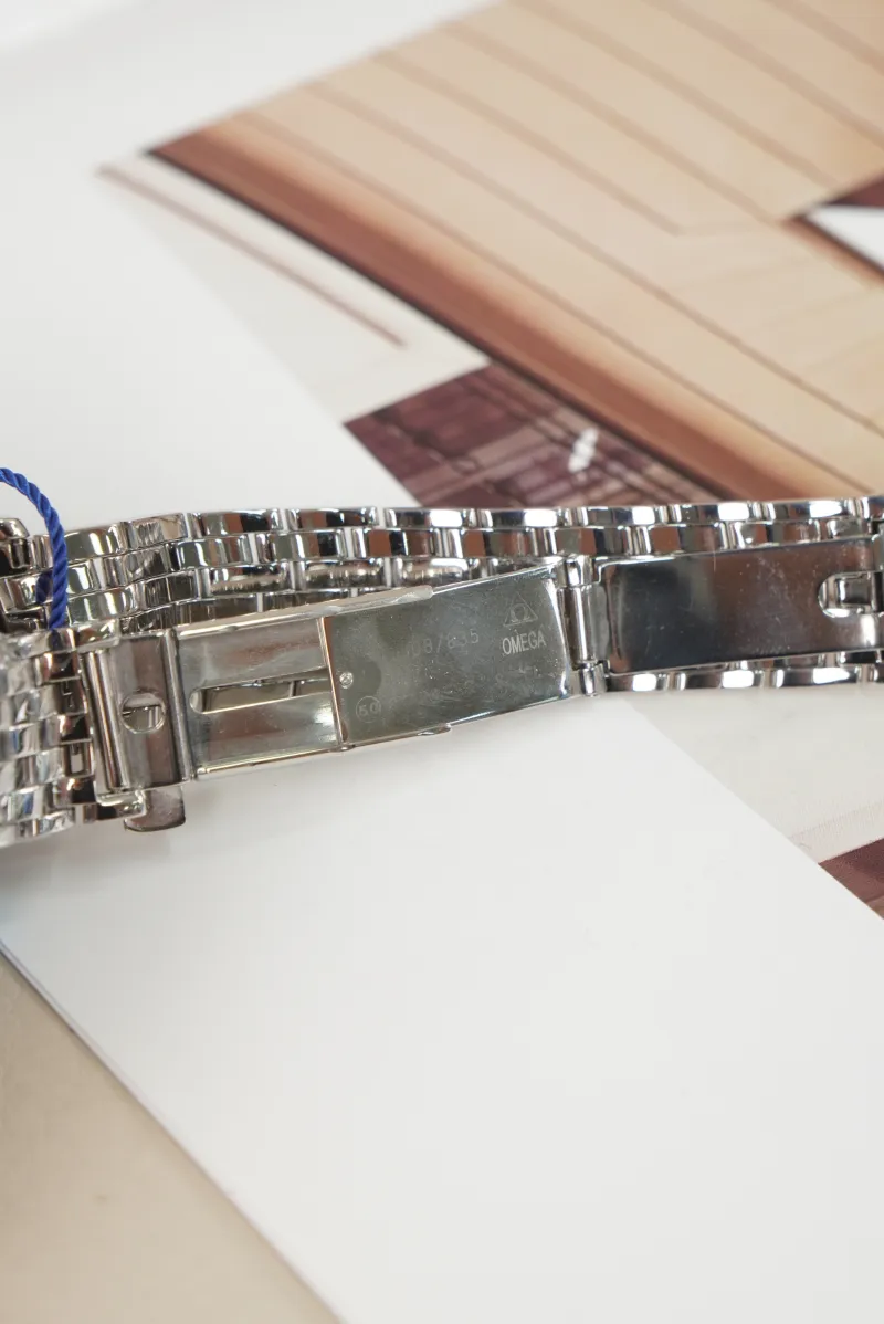 OMEGA Watch 35㎜ — detail view 1 of 11